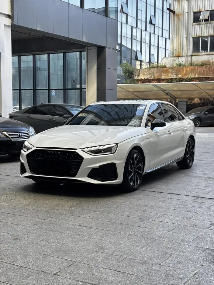 Audi A4 L 2023 Model 40 TFSI Luxury Dynamic Model – фото 1