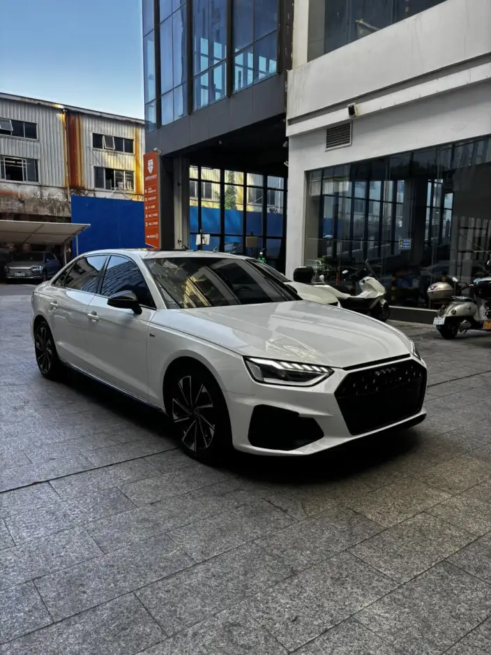 Audi A4 L 2023 Model 40 TFSI Luxury Dynamic Model – фото 3