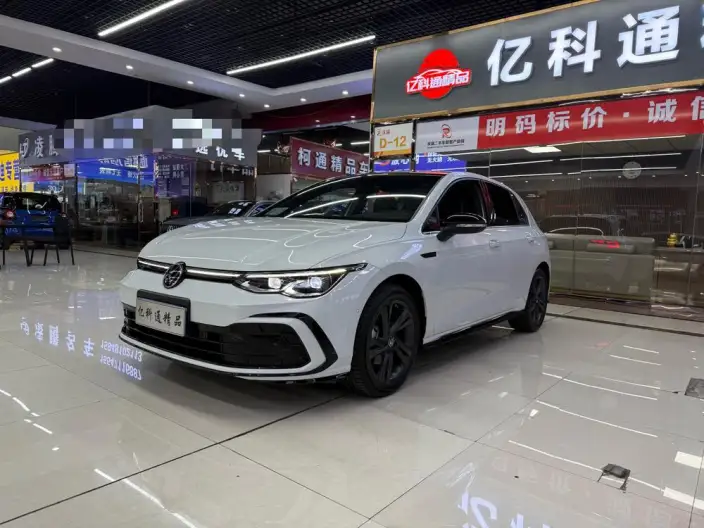 Volkswagen Golf 2023 Model 280TSI DSG R-Line – фото 1