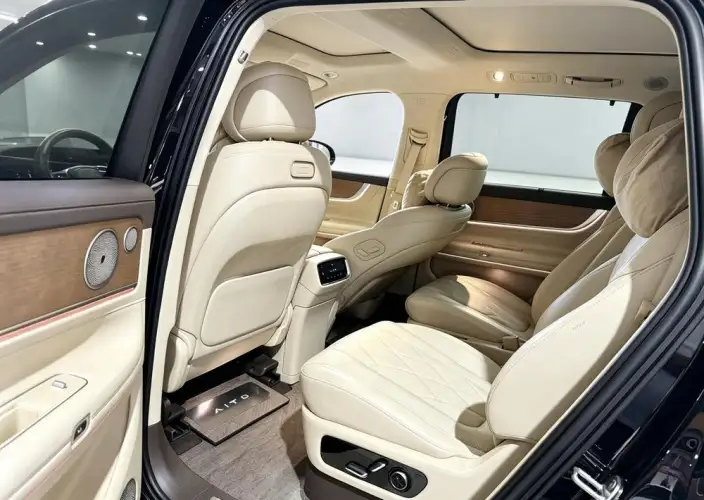 Aito M9 2024 Model Extended Range Max VI seat Edition – фото 9
