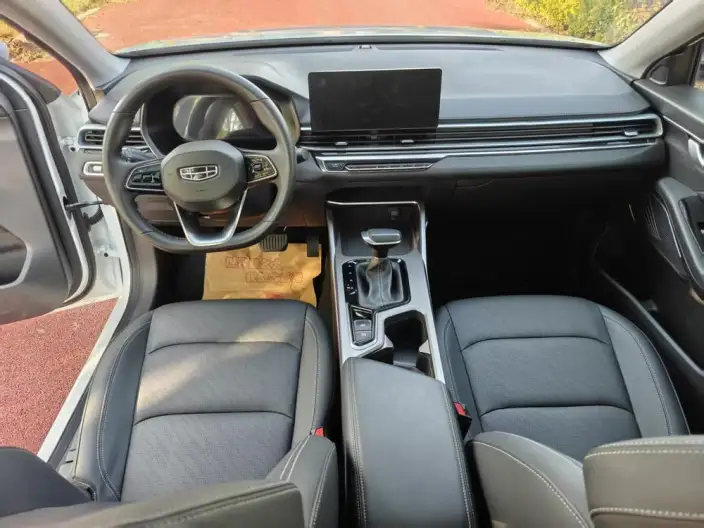 Geely Emgrand 2022 Model No. 4 Gen 1.5L CVT Noble Model – фото 8