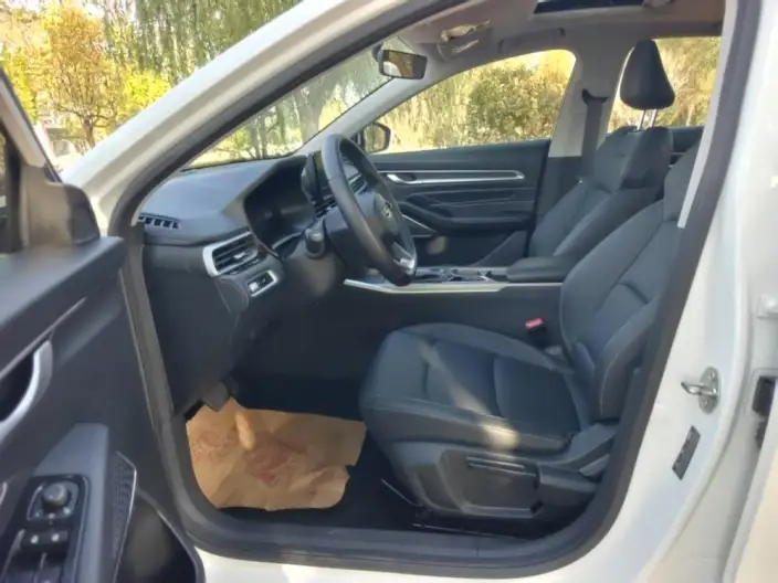 Geely Emgrand 2022 Model No. 4 Gen 1.5L CVT Noble Model – фото 9