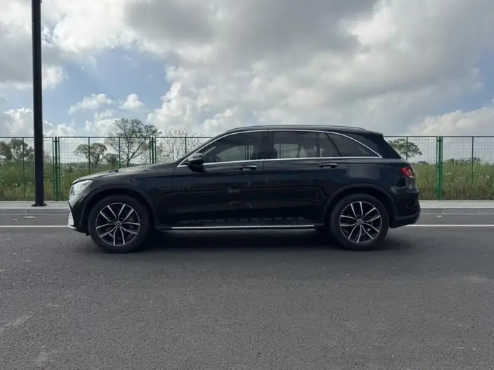 Mercedes-Benz GLC 2022 Model Facelift GLC 300 L 4MATIC Dynamic Model – фото 4