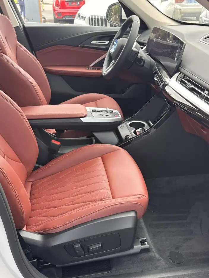 BMW X1 2026 Model sDrive25Li X Design Set – фото 6