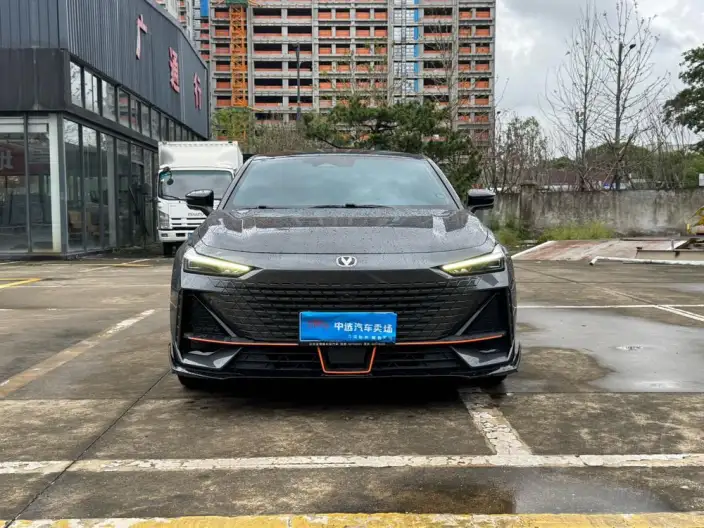 Changan UNI-V 2023 Model 1.5T Sports Edition