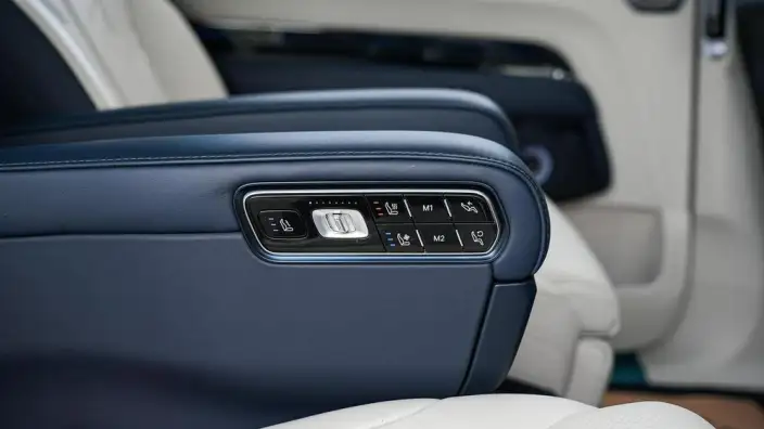 ZEEKR 9X 2025 Model Ultra Edition 70kWh VI seat – фото 10
