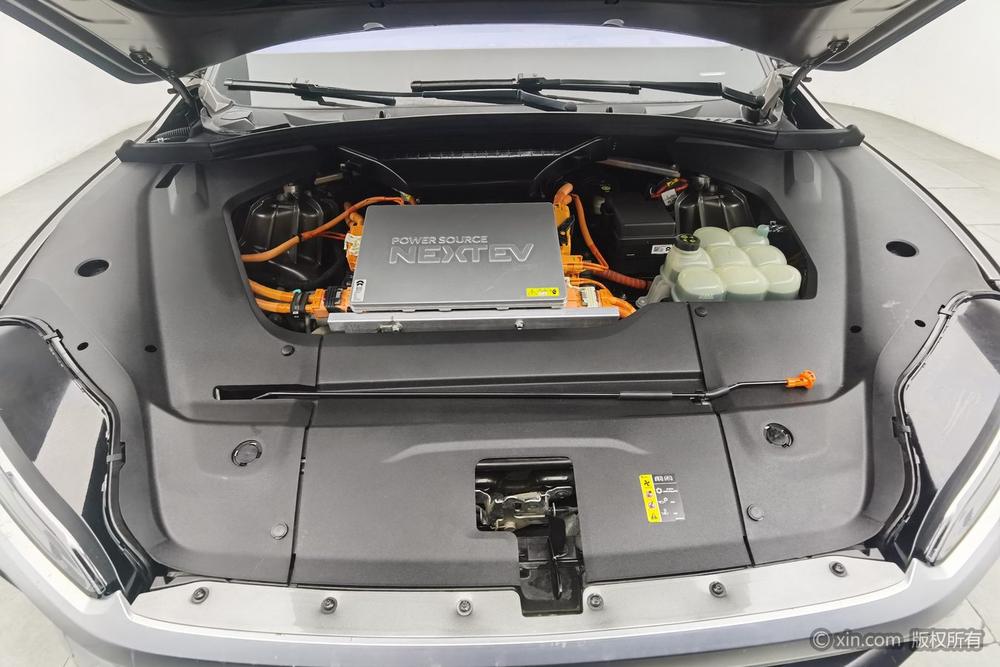 NIO ES8 Модель 2020 года 580KM Base Edition VI seat – фото 6
