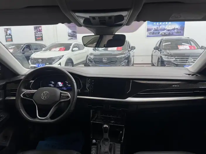Volkswagen Passat 2023 Model Facelift 330TSI Deluxe Edition – фото 7