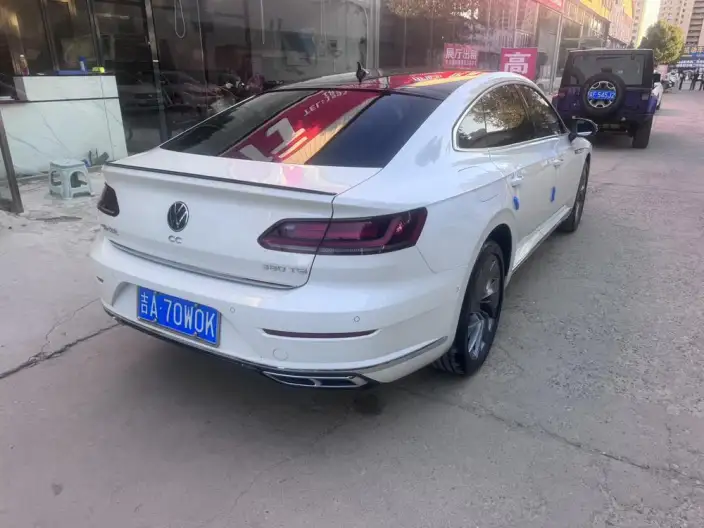 Volkswagen CC 2023 Model 380TSI Eye-catching version – фото 6