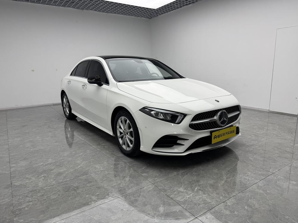Mercedes-Benz A-class Модель 2022 года комплектация A 200 L Sports sedan Fashion Edition
