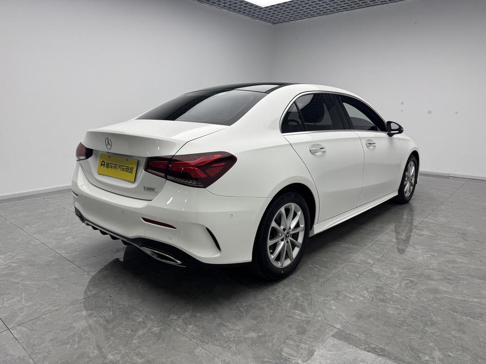 Mercedes-Benz A-class Модель 2022 года комплектация A 200 L Sports sedan Fashion Edition – фото 7