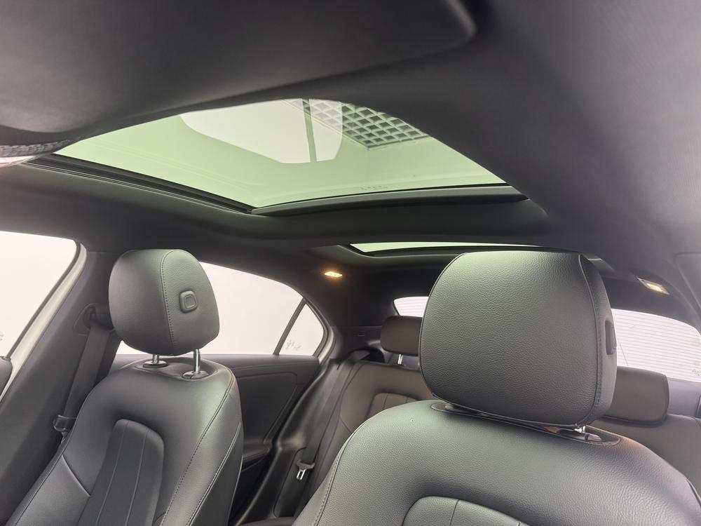 Mercedes-Benz A-class Модель 2022 года комплектация A 200 L Sports sedan Fashion Edition – фото 19