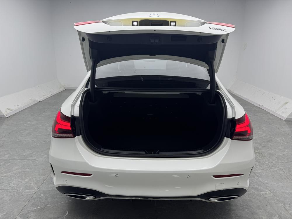 Mercedes-Benz A-class Модель 2022 года комплектация A 200 L Sports sedan Fashion Edition – фото 20