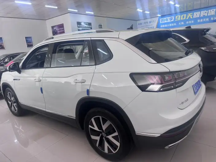 Volkswagen Tayron 2024 Model 330TSI 2WD Luxury Plus Advanced version – фото 3