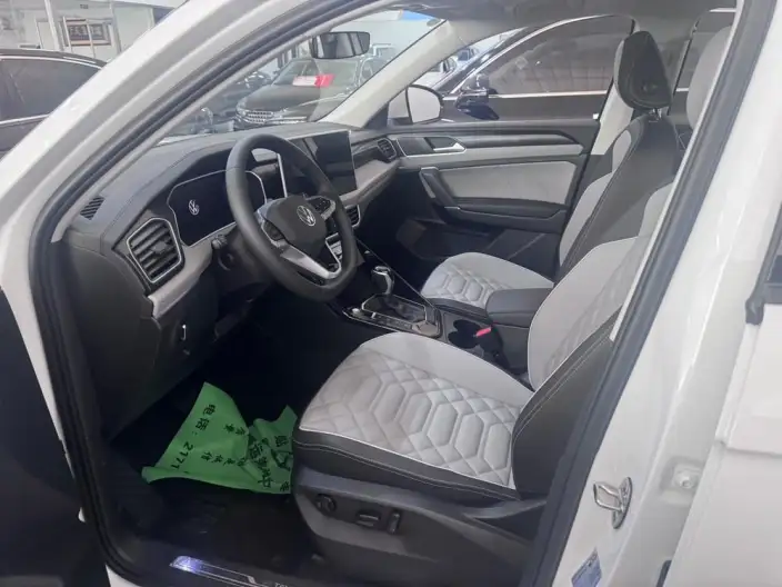 Volkswagen Tayron 2024 Model 330TSI 2WD Luxury Plus Advanced version – фото 8