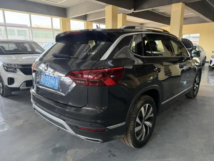 Volkswagen Tayron 2022 Model 280TSI 2WD Luxury Zhilian Edition – фото 6