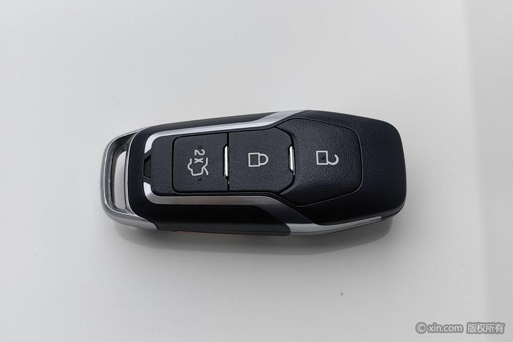 Ford Edge 2016 модификация EcoBoost 245 2WD Sebring тип 7 seat – фото 6