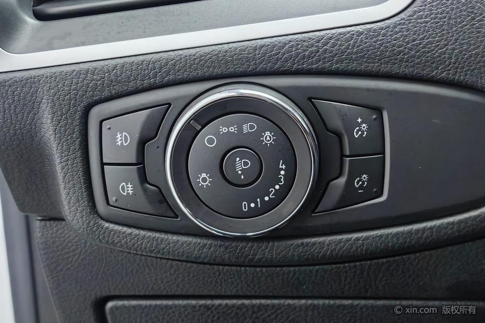 Ford Edge 2016 модификация EcoBoost 245 2WD Sebring тип 7 seat – фото 12