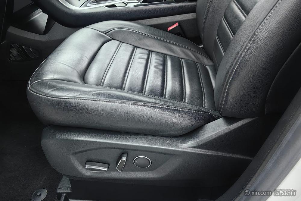 Ford Edge 2016 модификация EcoBoost 245 2WD Sebring тип 7 seat – фото 18