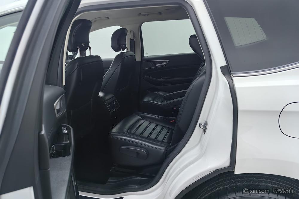 Ford Edge 2016 модификация EcoBoost 245 2WD Sebring тип 7 seat – фото 19
