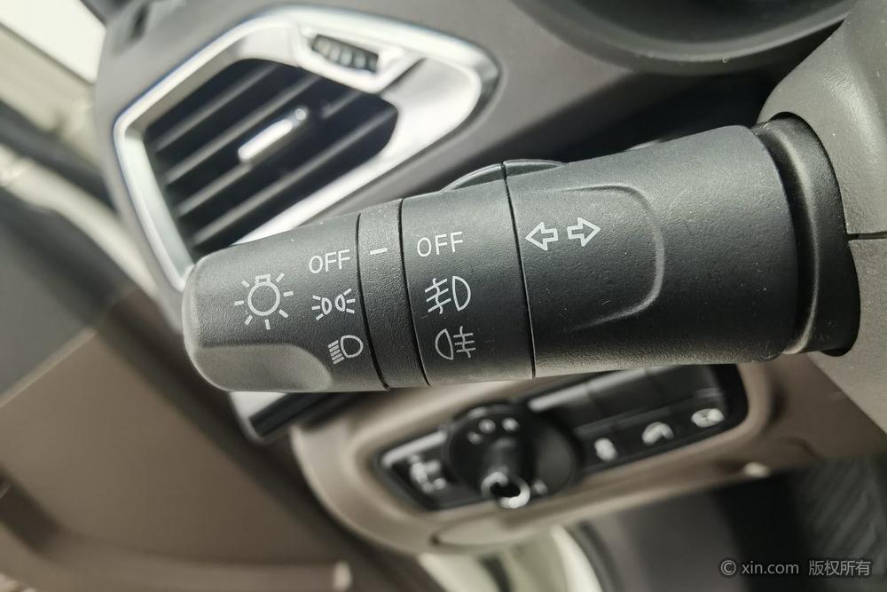 GAC GS4 2017 235T Automatic 2WD Luxury Connected – фото 16