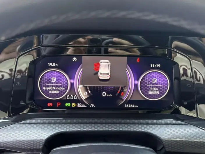 Volkswagen Golf GTI 2021 Model 380TSI DSG GTI – фото 9