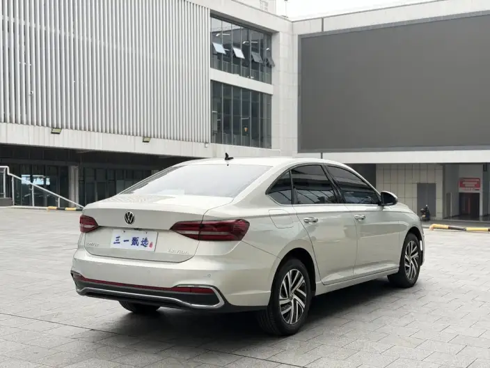 Volkswagen Lavida 2023 Model 1.5L Automatic Five million editions – фото 6