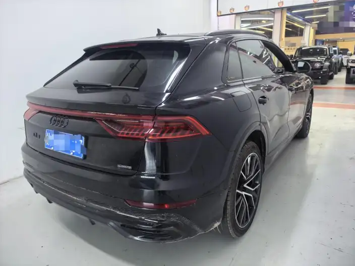 Audi Q8 2022 Model 55 TFSI Exclusive Dynamic Model