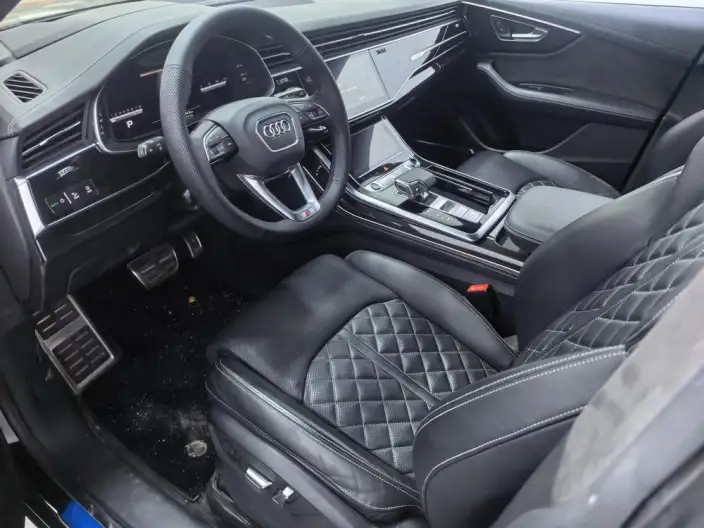 Audi Q8 2022 Model 55 TFSI Exclusive Dynamic Model – фото 9