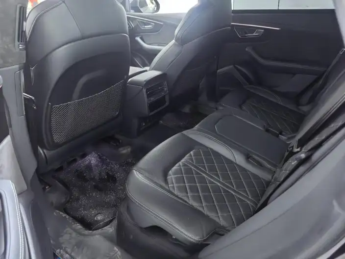 Audi Q8 2022 Model 55 TFSI Exclusive Dynamic Model – фото 10