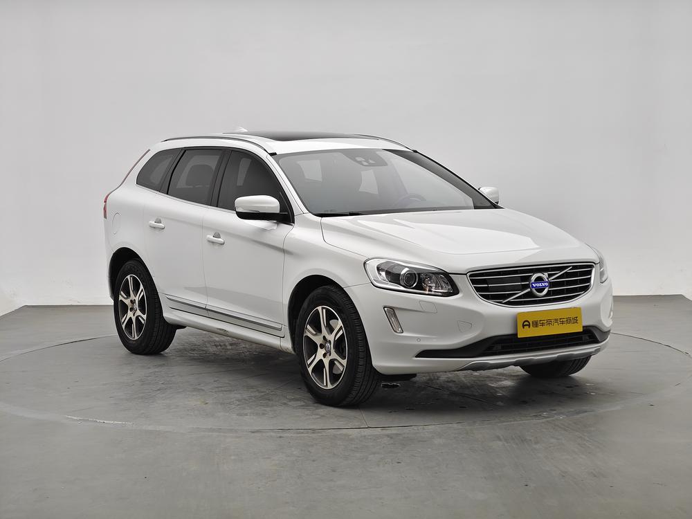 Volvo XC60 2015 T5 AWD Smart Far