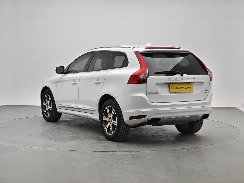 Volvo XC60 2015 T5 AWD Smart Far – фото 5