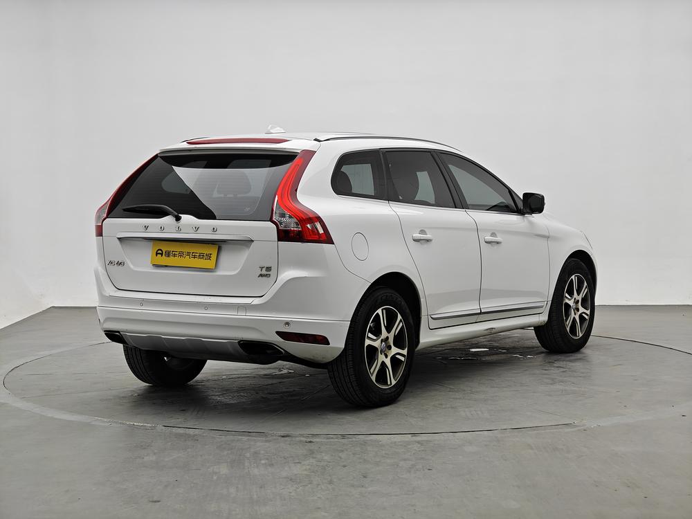 Volvo XC60 2015 T5 AWD Smart Far – фото 7