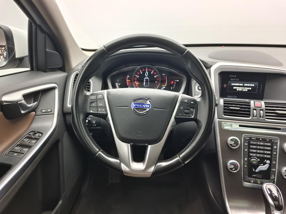 Volvo XC60 2015 T5 AWD Smart Far – фото 16