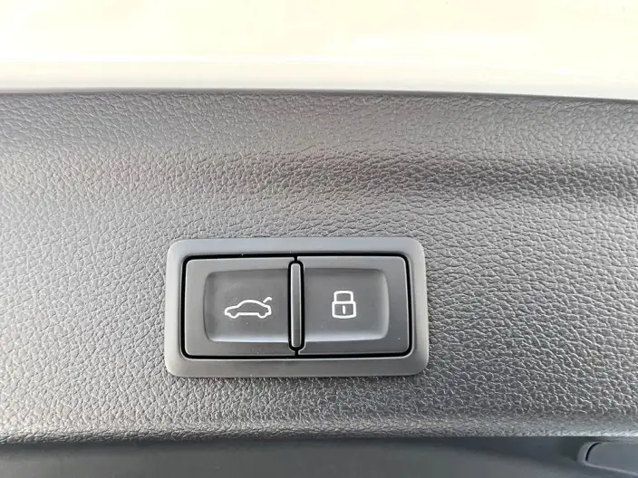 AUDI Q3 2024 Model 35 TFSI Fashion Dynamic Model – фото 9