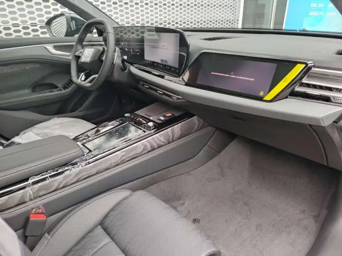 Audi A6L 2026 Model 2.0T Exclusive Model – фото 8