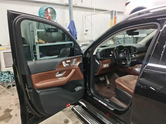 Mercedes-Benz GLS 2024 Model GLS 450 4MATIC Luxury Model – фото 7