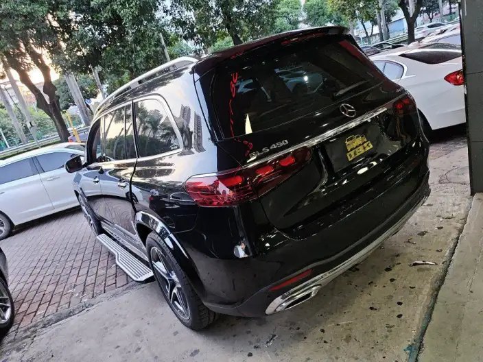 Mercedes-Benz GLS 2025 Model GLS 450 4MATIC Fashion Model – фото 3