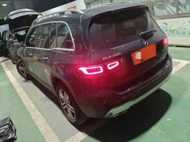 Mercedes-Benz GLB 2023 Model GLB 220 Dynamic Model – фото 3