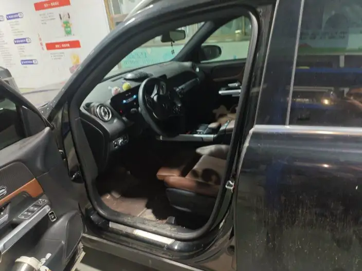 Mercedes-Benz GLB 2023 Model GLB 220 Dynamic Model – фото 7