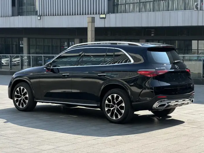 Mercedes-Benz GLC 2024 Model Facelift GLC 260 L 4MATIC Luxury Model 7 seat – фото 4