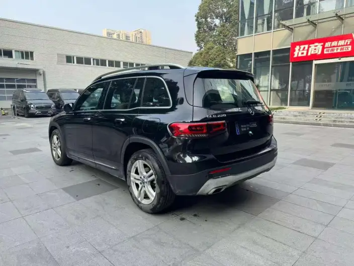 Mercedes-Benz GLB 2023 Model GLB 220 Dynamic Model – фото 5