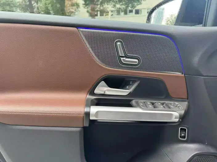 Mercedes-Benz GLB 2023 Model GLB 220 Dynamic Model – фото 8
