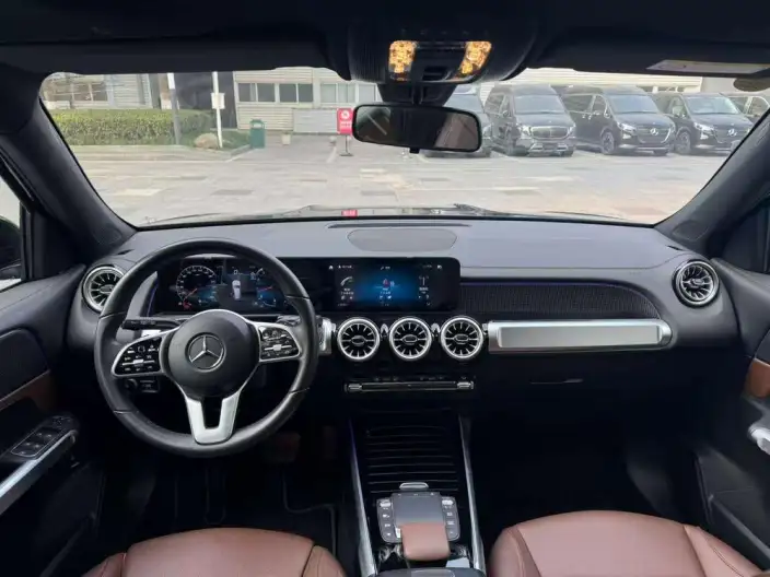Mercedes-Benz GLB 2023 Model GLB 220 Dynamic Model – фото 9