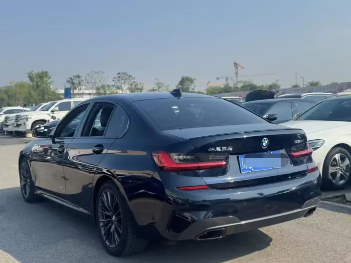 BMW 3 Series 2022 Model 325i M Sports Night Set – фото 4
