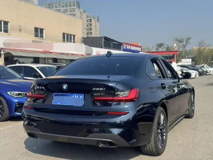 BMW 3 Series 2022 Model 325i M Sports Night Set – фото 6
