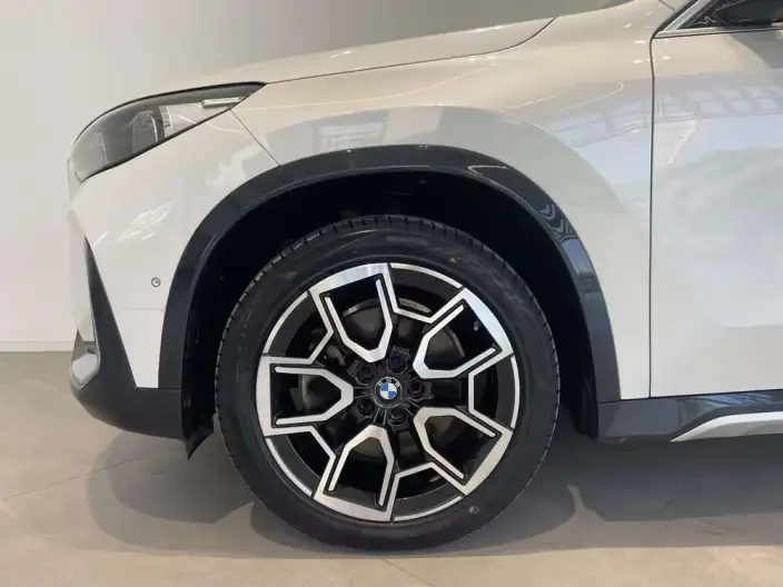 BMW X1 2023 Model sDrive25Li X Design Set – фото 10