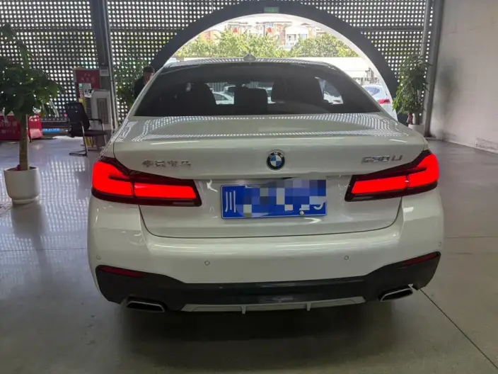 BMW 5 Series 2022 Model Facelift 530Li Leading Model M Sports Set – фото 5