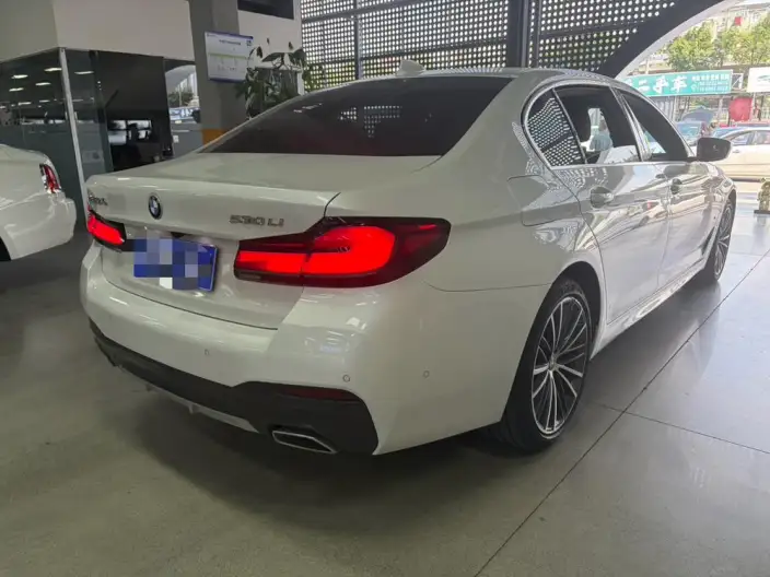 BMW 5 Series 2022 Model Facelift 530Li Leading Model M Sports Set – фото 6