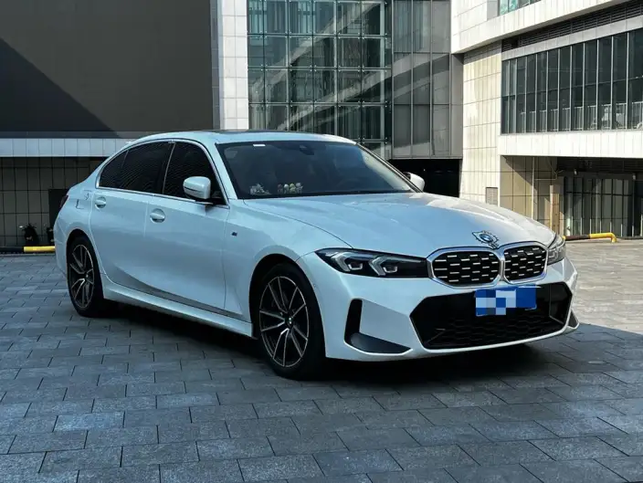 BMW 3 Series 2023 Model 325Li M Sports Set – фото 3